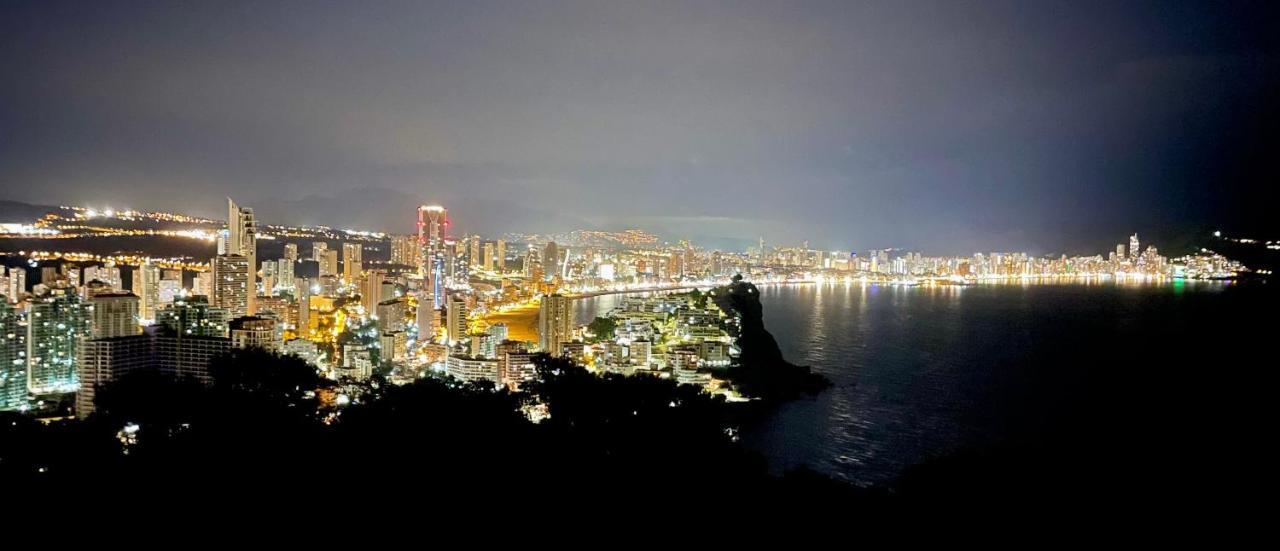 Traveler'S Beach Apartment With Sea View, Free Coffee & Parking Benidorm Dış mekan fotoğraf