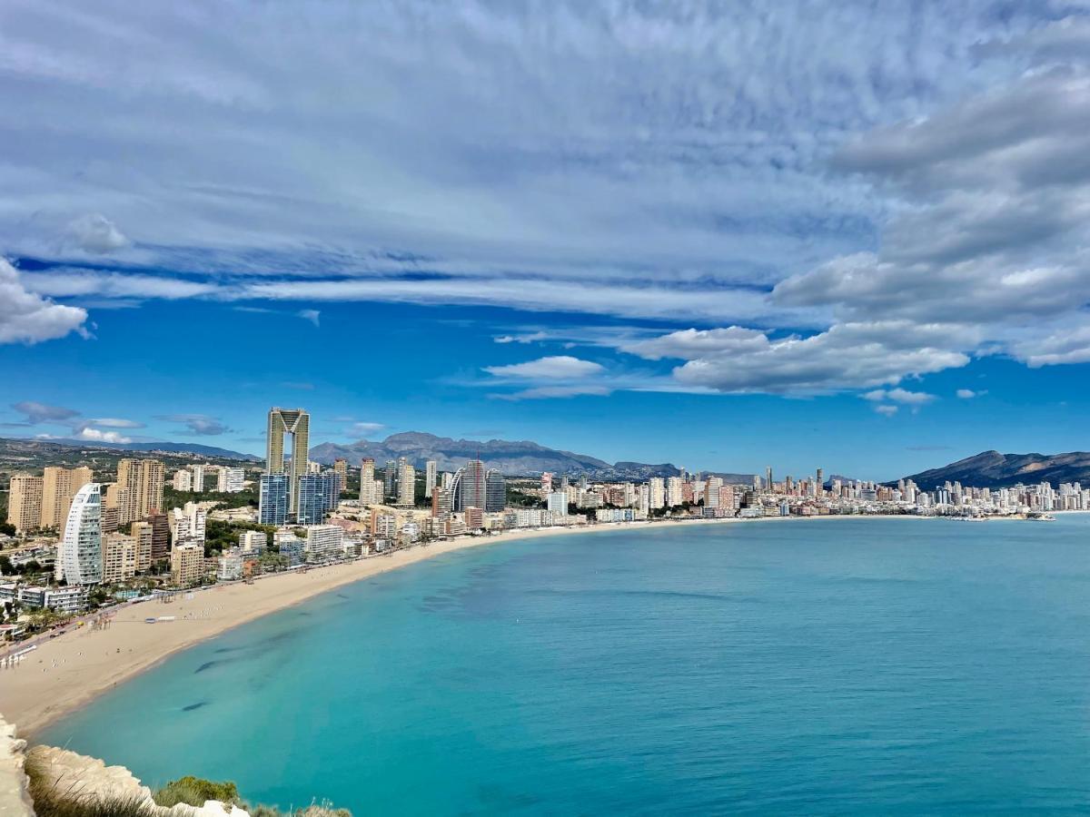 Traveler'S Beach Apartment With Sea View, Free Coffee & Parking Benidorm Dış mekan fotoğraf