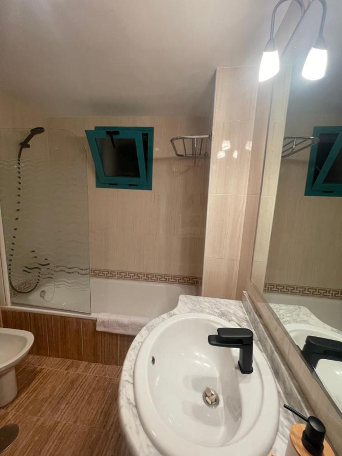 Traveler'S Beach Apartment With Sea View, Free Coffee & Parking Benidorm Dış mekan fotoğraf